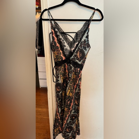 Size 36 Sandro lace silk dress - Picture 5 of 9